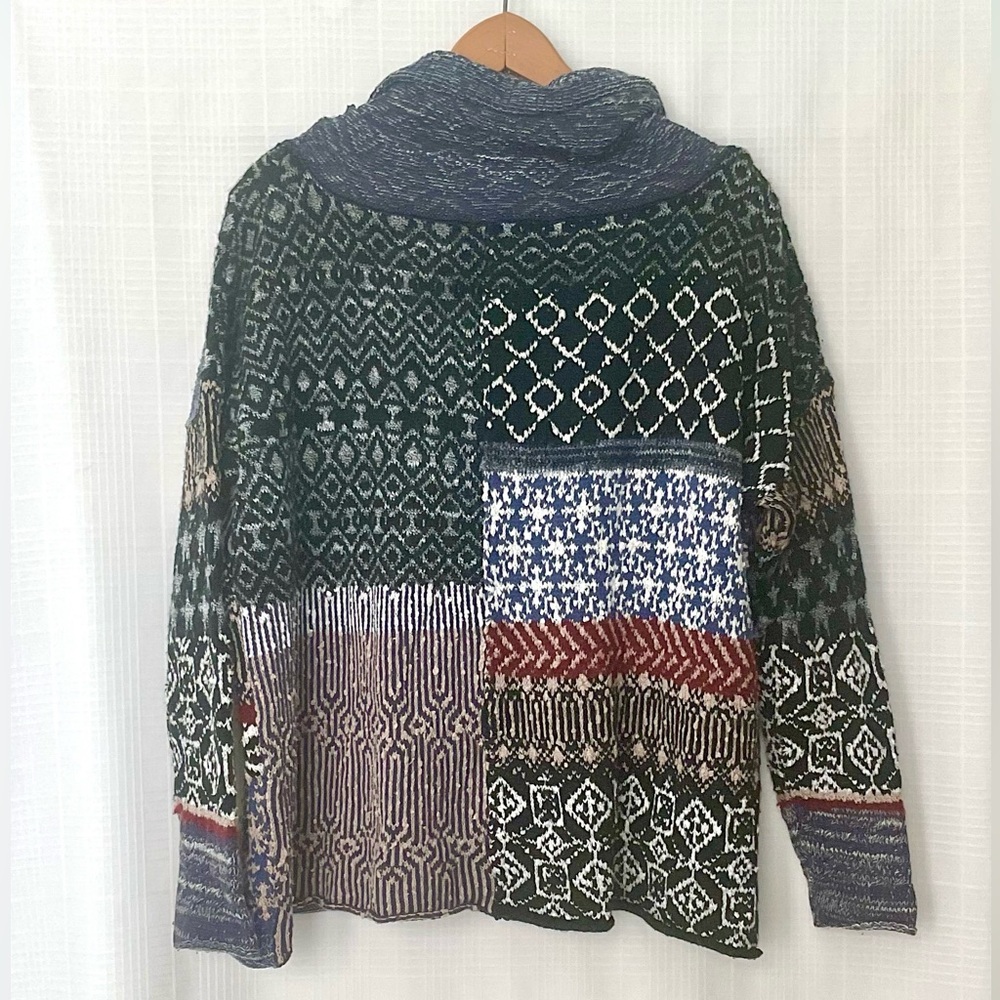 💕 Host pick💕 People multi color Cowl Neck Sweater - Picture 2 of 6